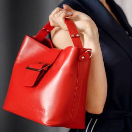 Apsley Red