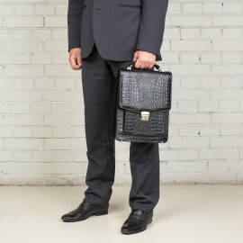 Dormer Black Caiman