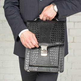 Dormer Black Caiman