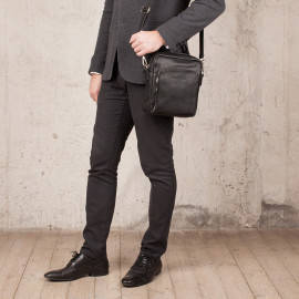 Gable Black