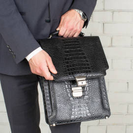Gilbert Black Caiman