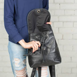 Maggs Black